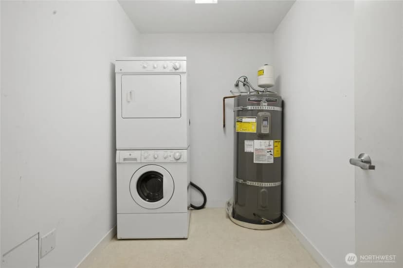 Property photo for 321 10th Avenue S #712, Seattle photo 27