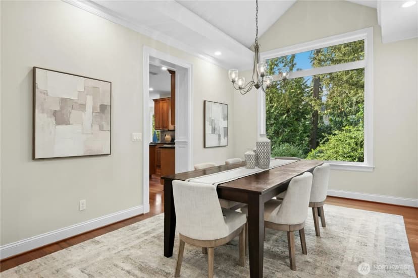 Property photo for 10806 Se 16th Street, Bellevue photo 11