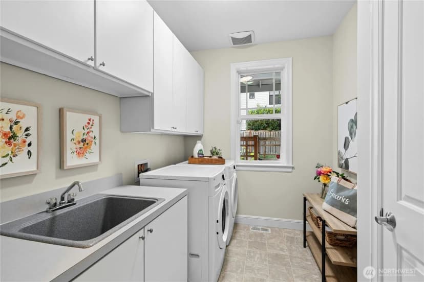 Property photo for 10806 Se 16th Street, Bellevue photo 20