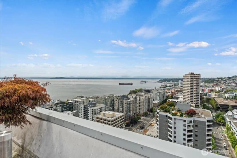 Property photo for 121 Vine Street #1404, Seattle photo 5