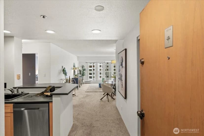 Property photo for 121 Vine Street #1404, Seattle photo 9