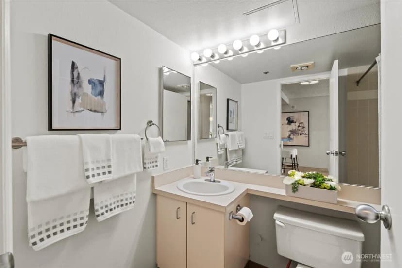 Property photo for 121 Vine Street #1404, Seattle photo 25