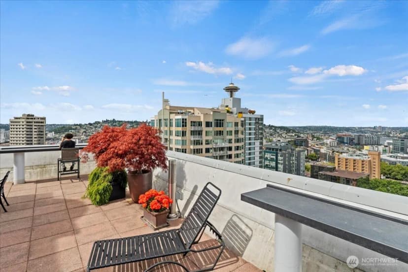 Property photo for 121 Vine Street #1404, Seattle photo 37
