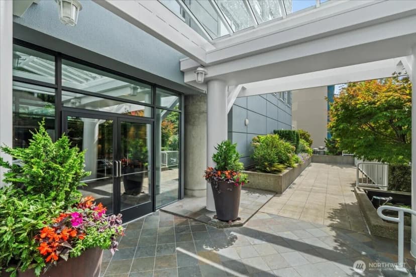 Property photo for 121 Vine Street #1404, Seattle photo 7