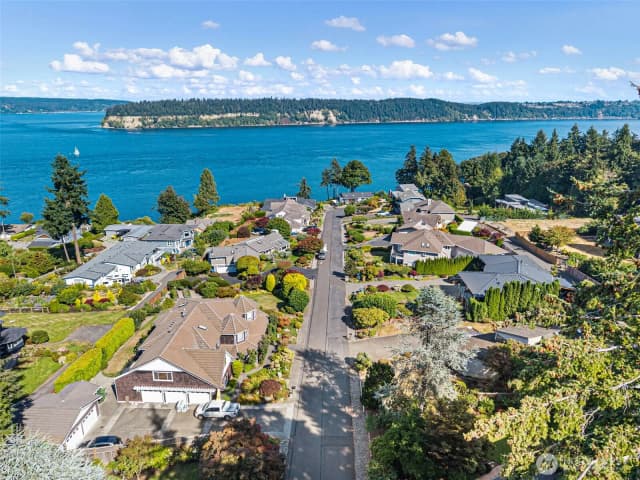 Property photo for 2410 55th Street Ct Nw, Gig Harbor