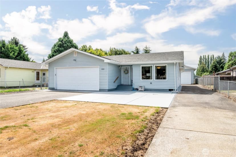 Property photo for 3333 Pennsylvania Street, Longview