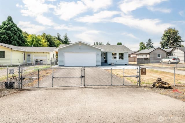 Property photo for 3333 Pennsylvania Street, Longview photo 3