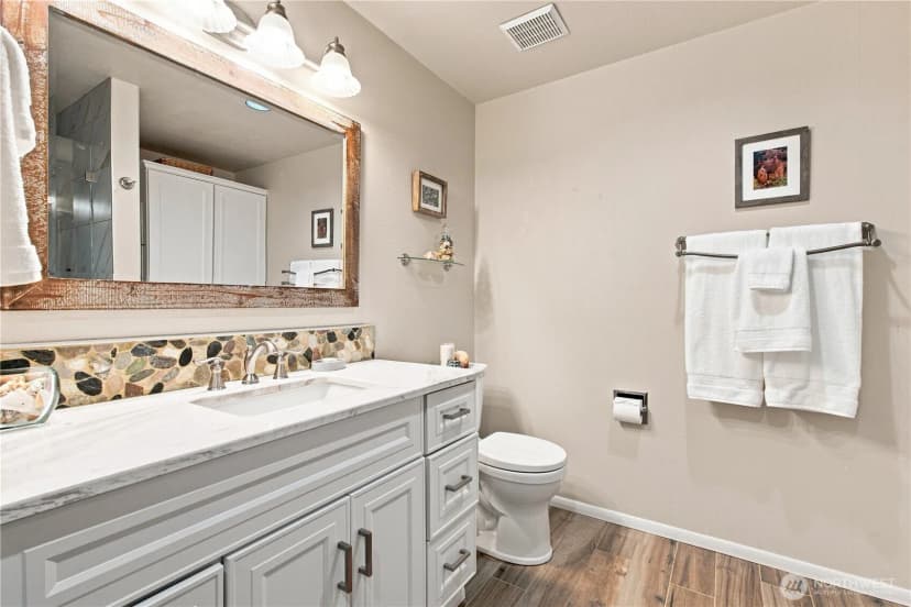 Property photo for 38091 Fawn Road Ne, Hansville photo 18