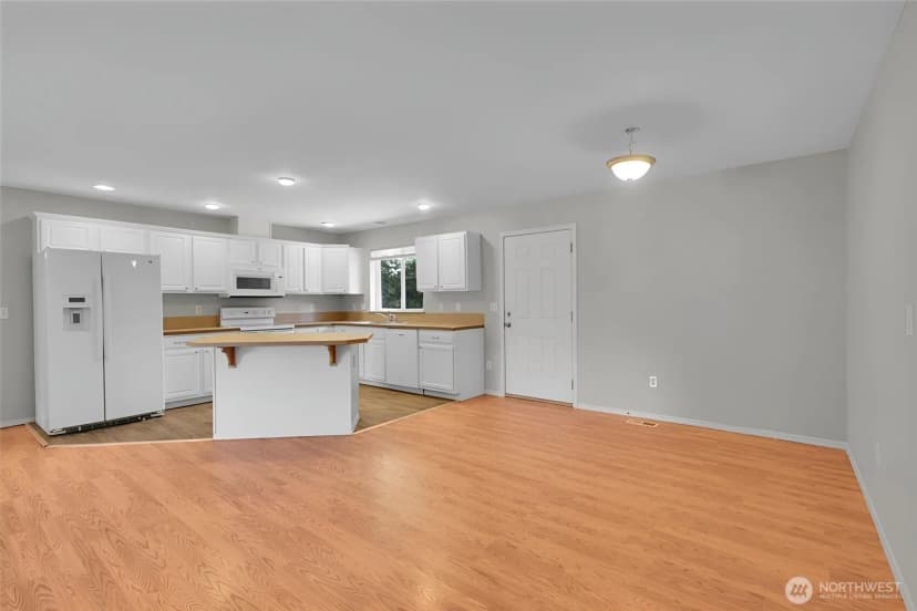 Property photo for 14717 147th Street E, Orting photo 14