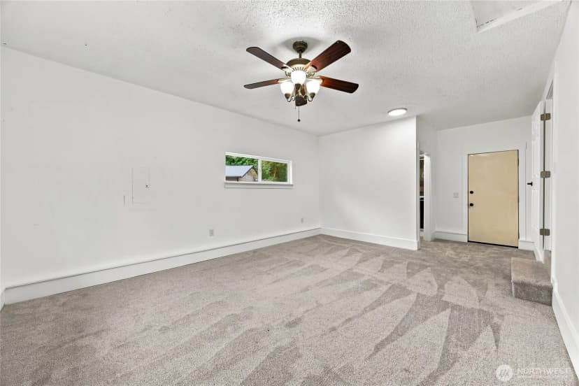 Property photo for 24418 Terrace Place, Black Diamond photo 11