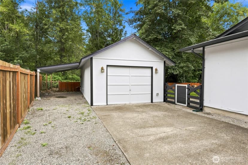 Property photo for 24418 Terrace Place, Black Diamond photo 21