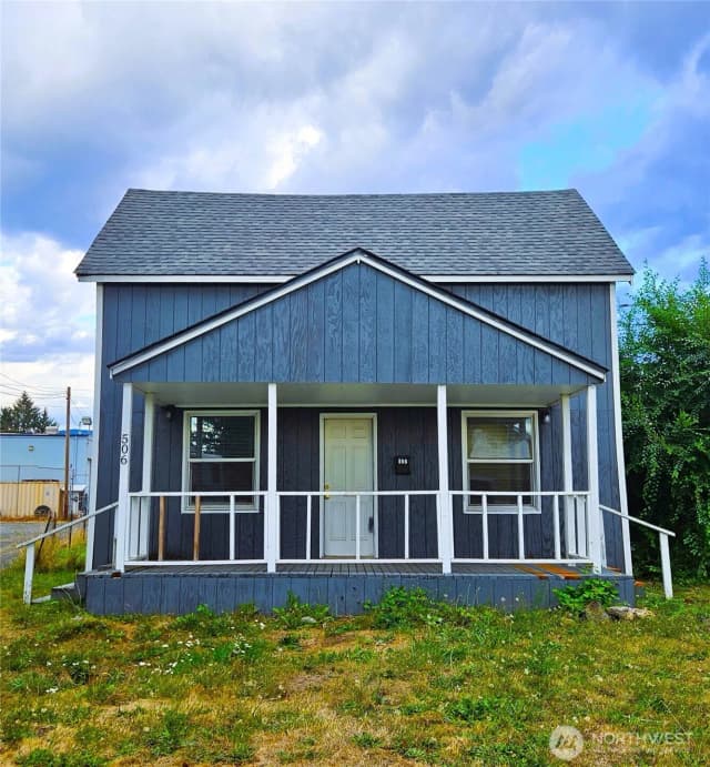Property photo for 506 S 6th Avenue, Kelso