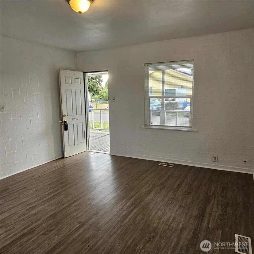 Property photo for 506 S 6th Avenue, Kelso photo 6
