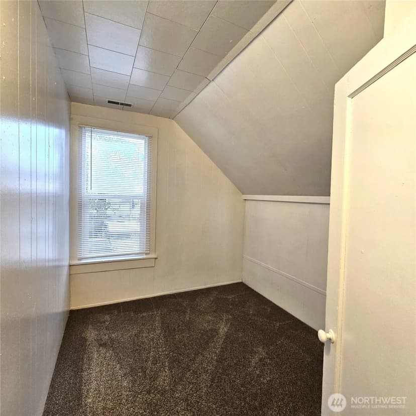 Property photo for 506 S 6th Avenue, Kelso photo 15