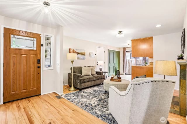 Property photo for 14502 104th Avenue Ne, Bothell photo 4
