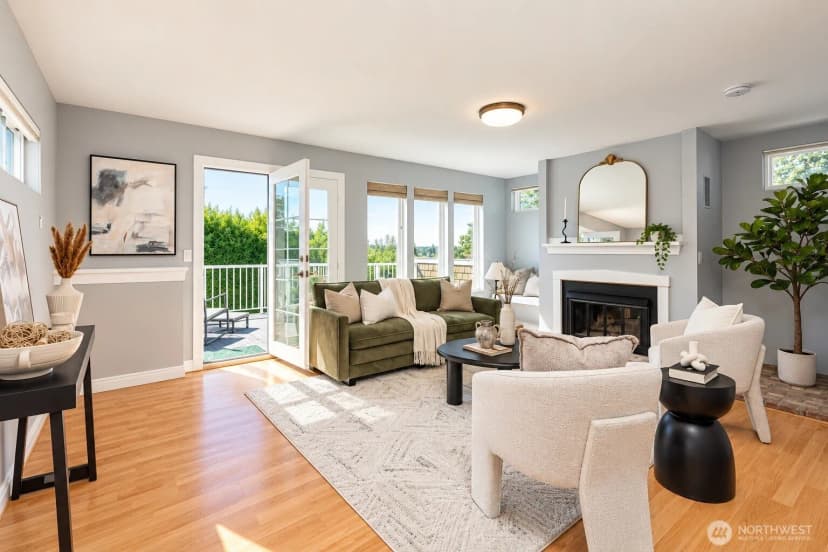 Property photo for 825 Ne 75th Street, Seattle photo 17