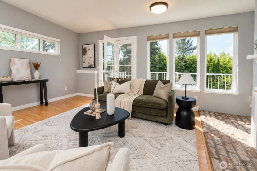 Property photo for 825 Ne 75th Street, Seattle photo 18