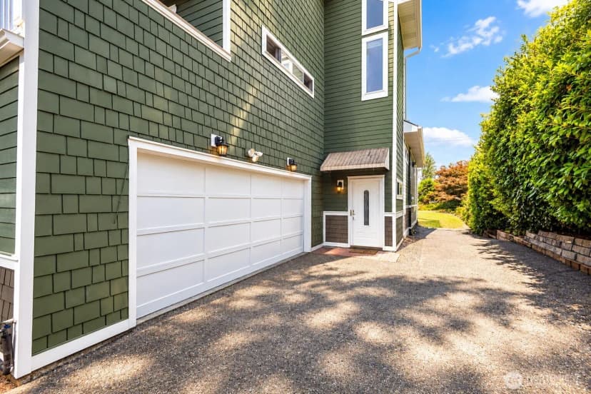 Property photo for 825 Ne 75th Street, Seattle photo 38