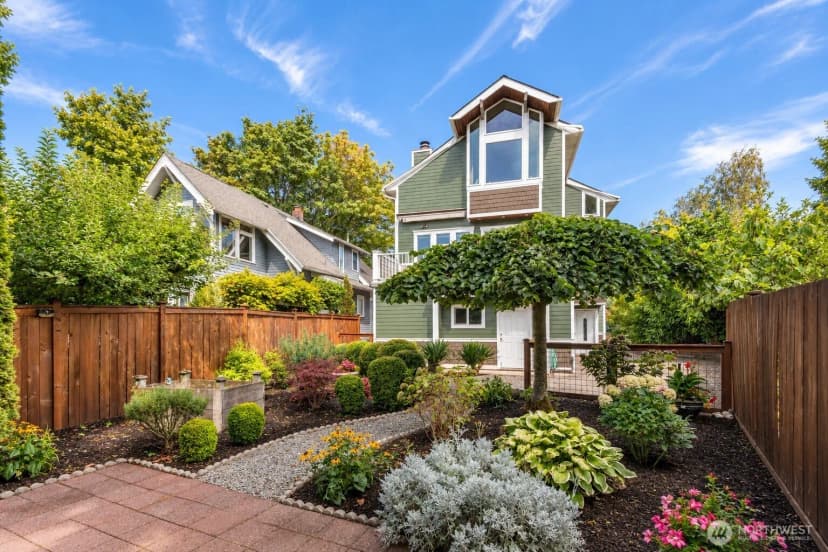 Property photo for 825 Ne 75th Street, Seattle photo 40