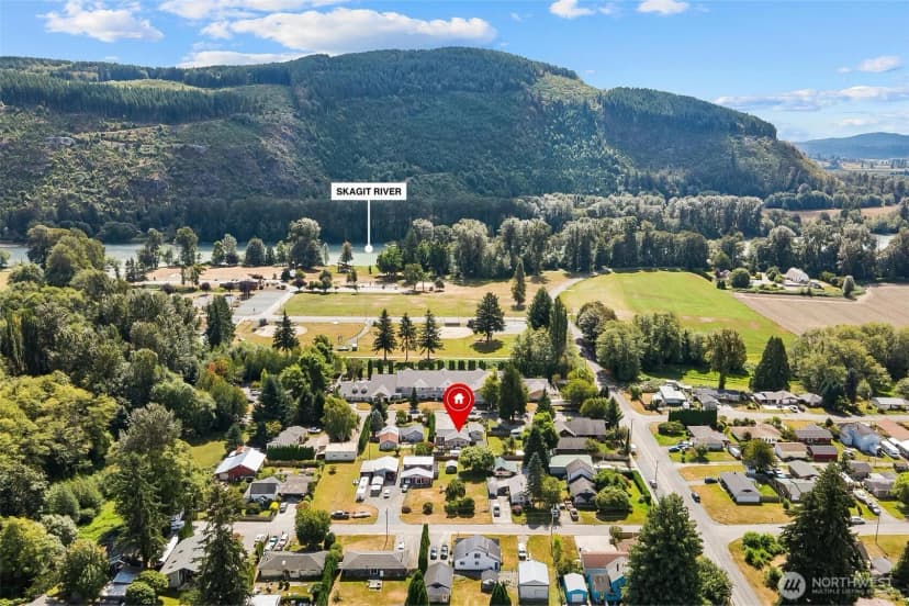 Property photo for 910 Dunlop Street, Sedro Woolley photo 5
