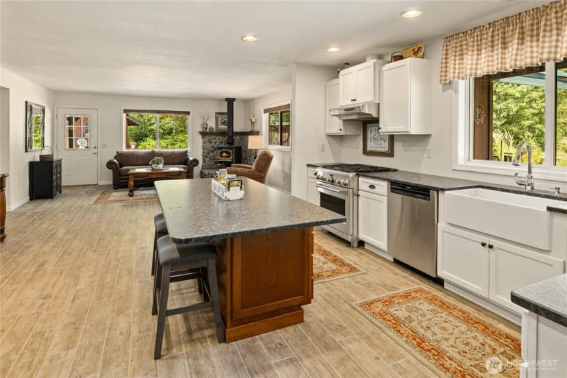 Property photo for 1703 Airport Road, Cle Elum photo 16