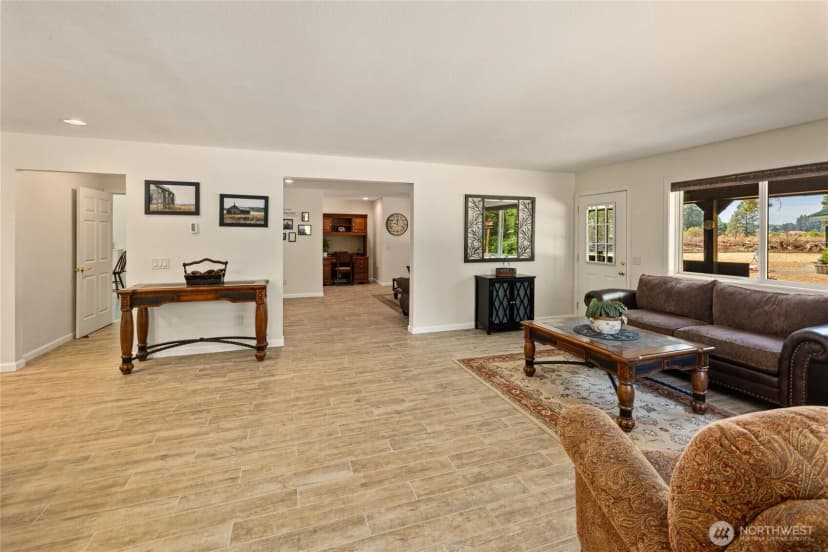 Property photo for 1703 Airport Road, Cle Elum photo 11