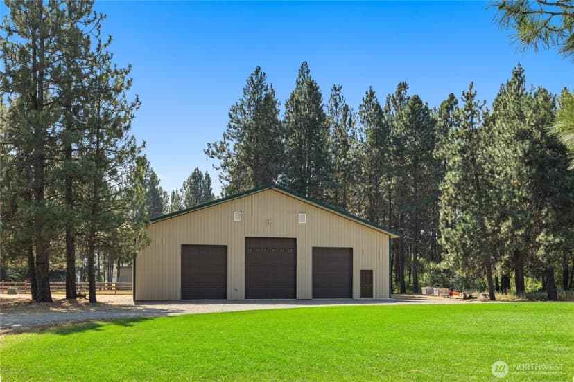 Property photo for 1703 Airport Road, Cle Elum photo 4