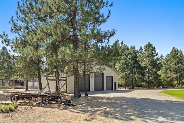 Property photo for 1703 Airport Road, Cle Elum photo 3