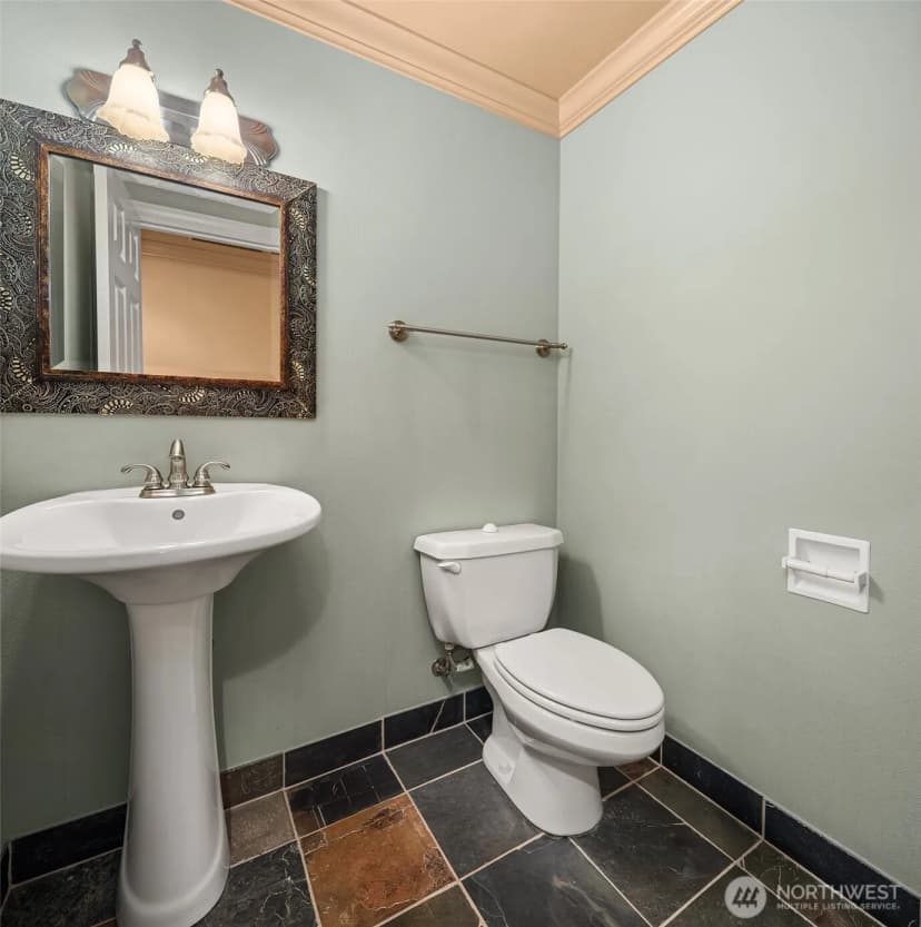Property photo for 823 173rd Street S, Spanaway photo 22