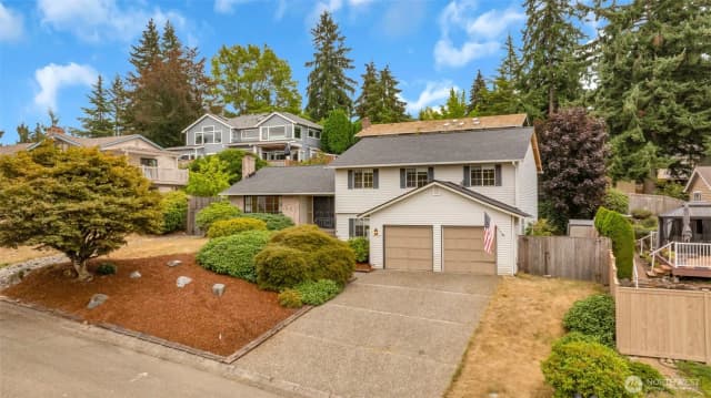 Property photo for 15307 Se 43rd Place, Bellevue