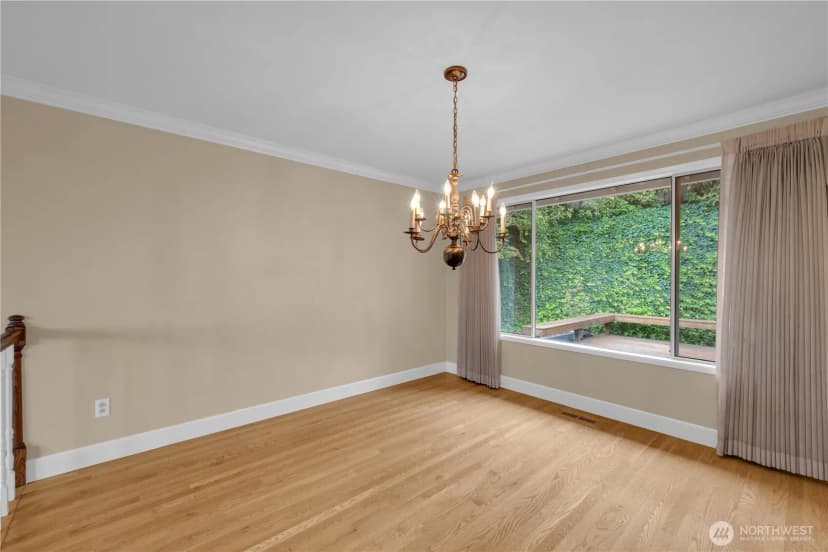 Property photo for 15307 Se 43rd Place, Bellevue photo 9