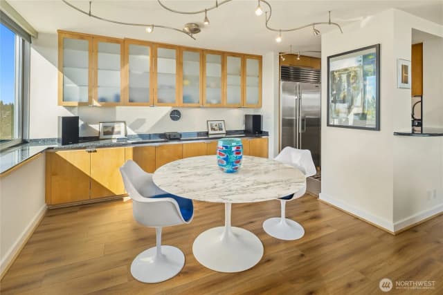 Property photo for 4540 8th Avenue Ne #801, Seattle photo 5