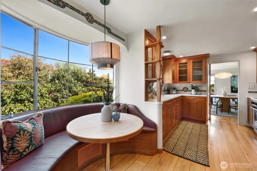 Property photo for 6049 Princeton Avenue Ne, Seattle photo 14