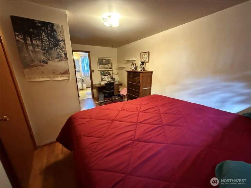 Property photo for 1940 4th Street, Bremerton photo 10