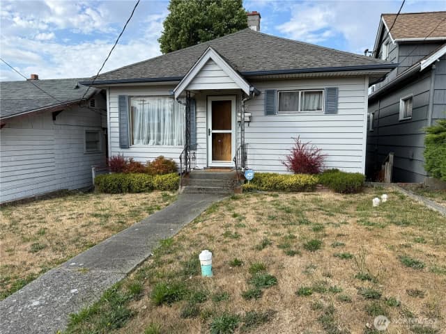 Property photo for 1940 4th Street, Bremerton