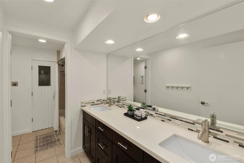 Property photo for 3515 72nd Avenue Se, Mercer Island photo 26