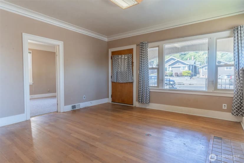 Property photo for 1079 S Market Boulevard, Chehalis photo 7