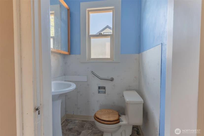 Property photo for 1079 S Market Boulevard, Chehalis photo 23