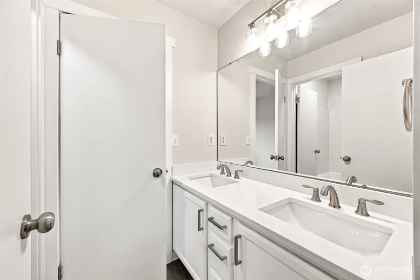 Property photo for 741 114th Street Ct E, Tacoma photo 17