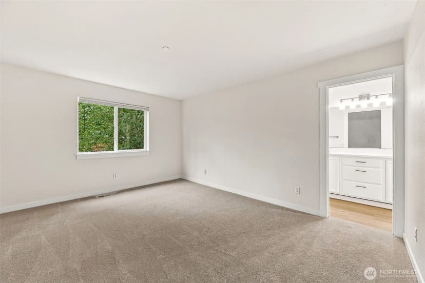 Property photo for 741 114th Street Ct E, Tacoma photo 10