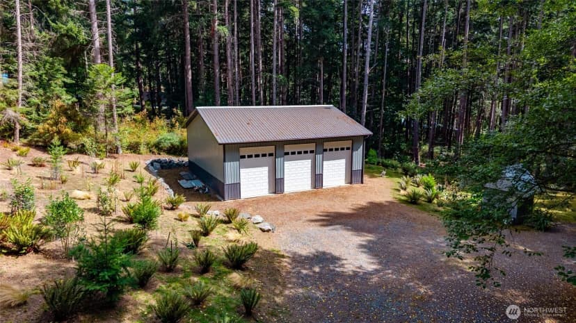 Property photo for 7091 Upland Drive, Anacortes photo 4