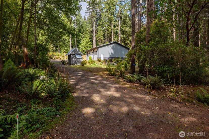 Property photo for 7091 Upland Drive, Anacortes photo 2