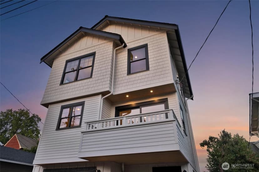 Property photo for 5549 34th Avenue Ne #b, Seattle
