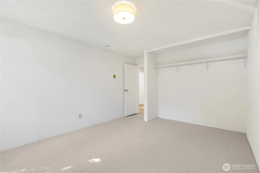 Property photo for 12300 28th Avenue Ne #103, Seattle photo 20