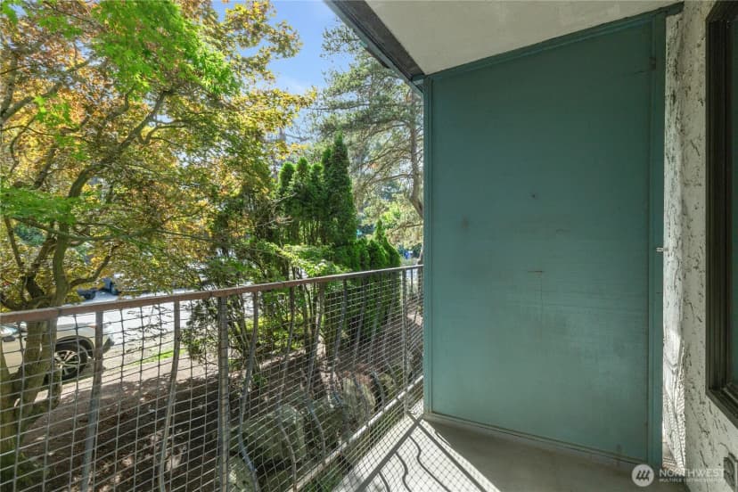 Property photo for 12300 28th Avenue Ne #103, Seattle photo 11