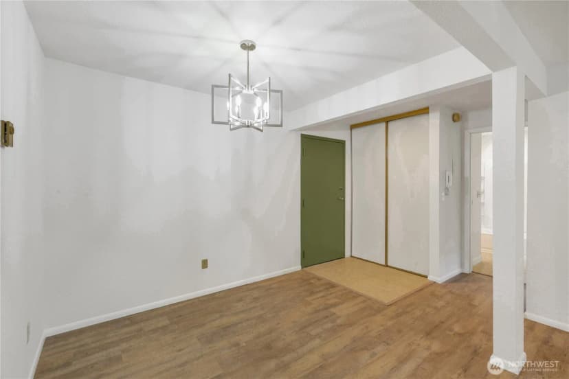 Property photo for 12300 28th Avenue Ne #103, Seattle photo 17
