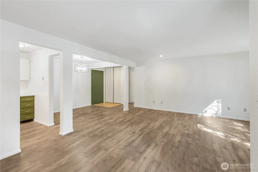 Property photo for 12300 28th Avenue Ne #103, Seattle photo 16