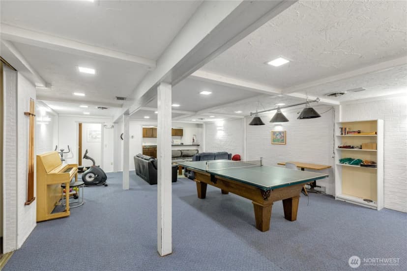 Property photo for 12300 28th Avenue Ne #103, Seattle photo 27