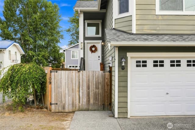 Property photo for 109 E Pioneer Street, Granite Falls photo 3