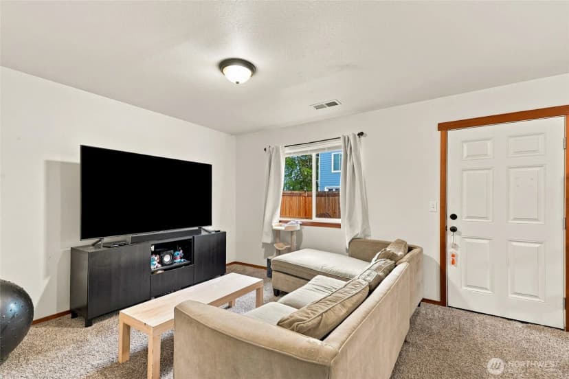 Property photo for 109 E Pioneer Street, Granite Falls photo 24
